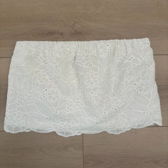 Steve Madden Amalia Scallop Edge Strapless Eyelet Baby Doll Top - Picture 4 of 4